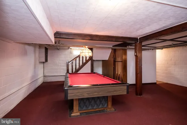 a view of a room with an empty space