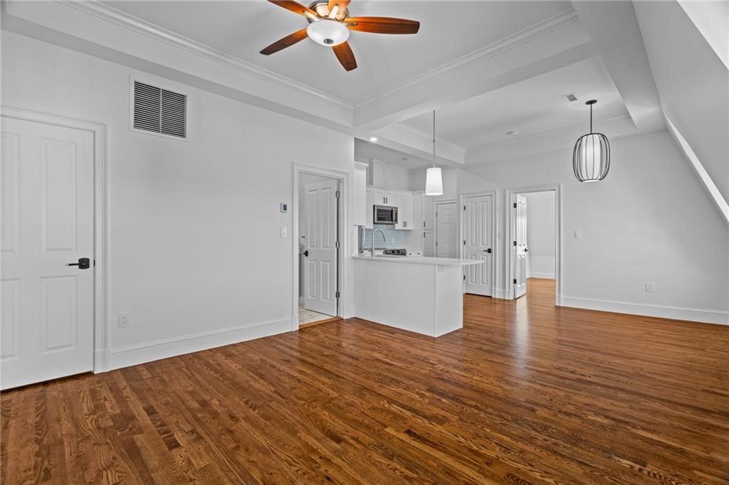 18 State Street, Unit 5 (3RD FLOOR EAST) Bristol, RI 02809 - Photo 12 of 22