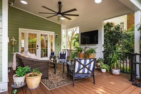 $1,250,000 | 107 Meadowglades Lane, Cary, NC 27518