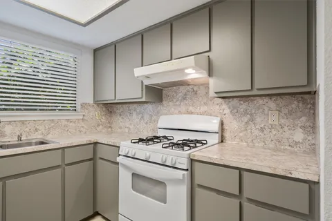 $499,000 | 8105 South 1st Street, Austin, TX 78748
