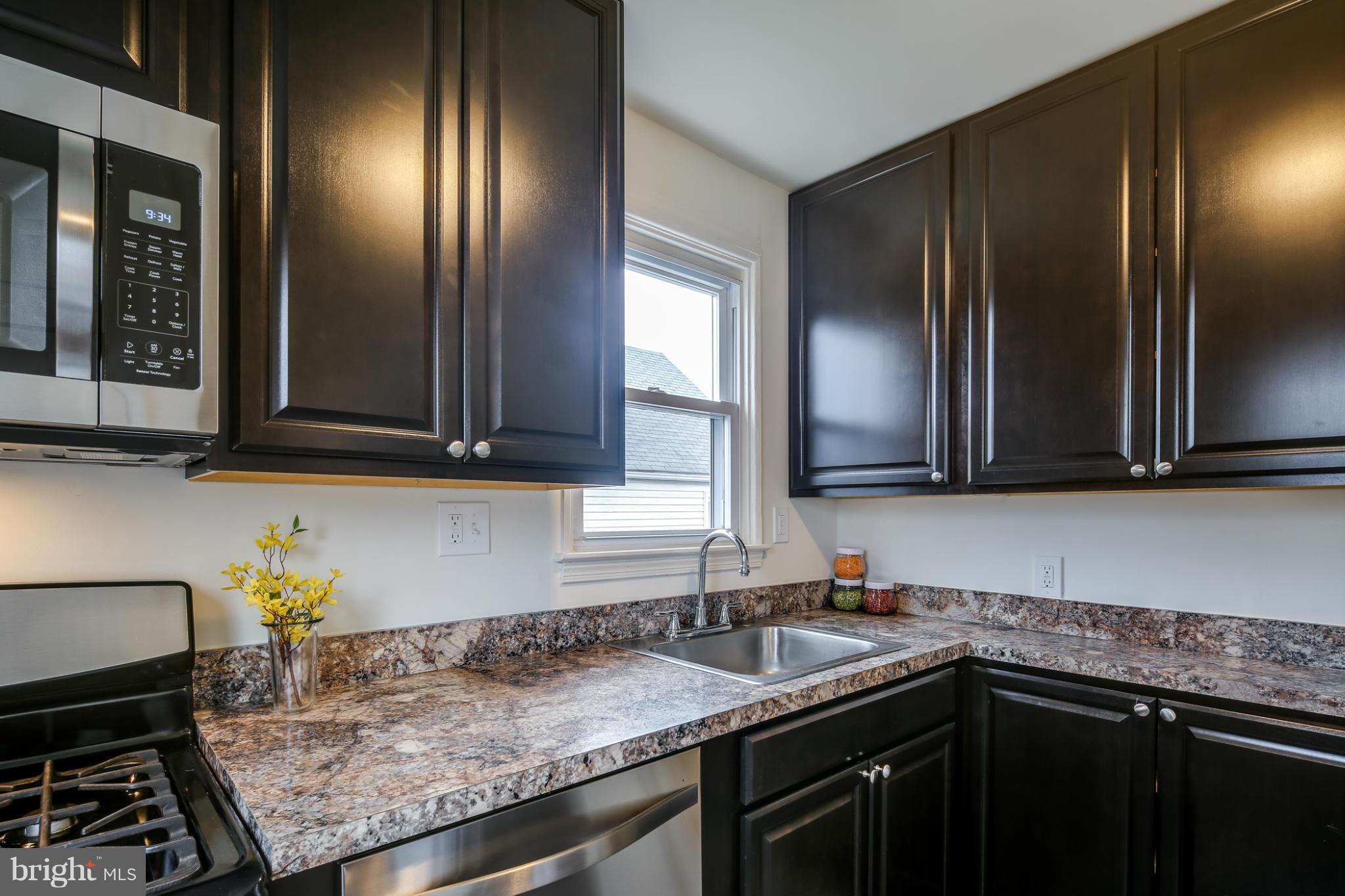 2511 Wycliffe Road Baltimore, MD 21234 - Photo 12 of 28 Kitchen