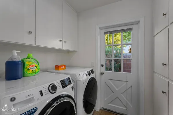 $4,300 | 320 East Geneva Drive, Tempe, AZ 85282