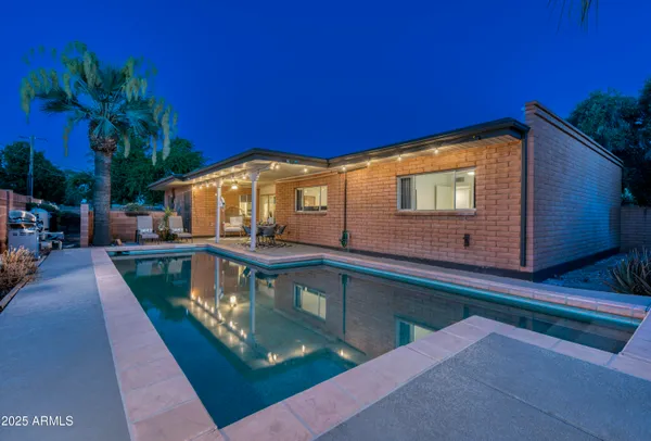 $4,300 | 320 East Geneva Drive, Tempe, AZ 85282