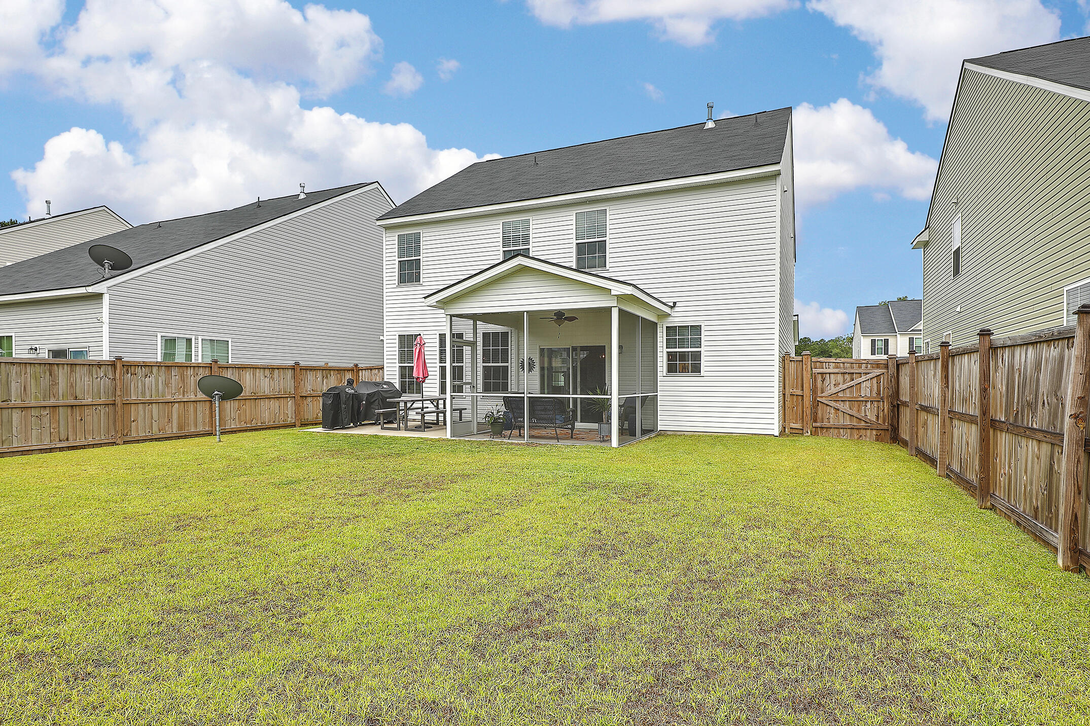 116 Sugeree Drive Moncks Corner, SC 29461 - Photo 29 of 32 0W7A6691_2_3_4_5_6_7