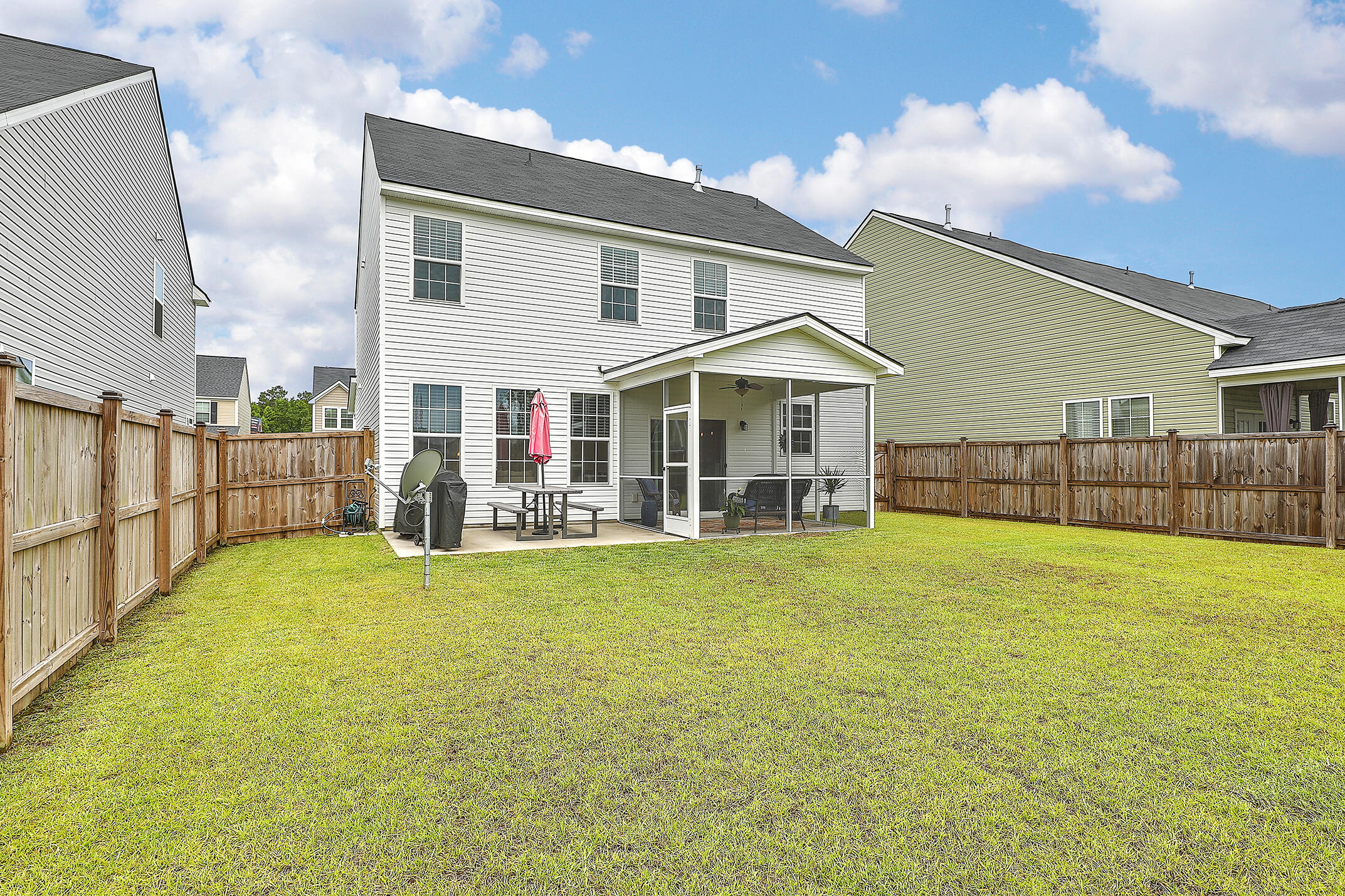 116 Sugeree Drive Moncks Corner, SC 29461 - Photo 3 of 32 0W7A6677_78_79_80_81_82_83