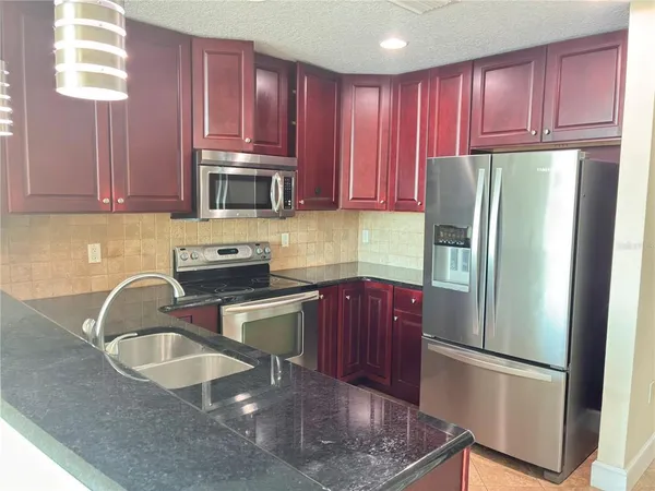 $2,250 | 101 South Eola Drive, Unit 706, Orlando, FL 32801