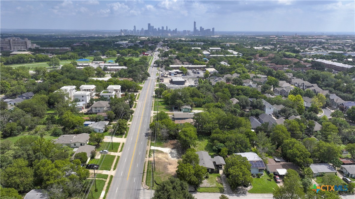 506 Clover Court Austin, TX 78745 - Photo 5 of 12