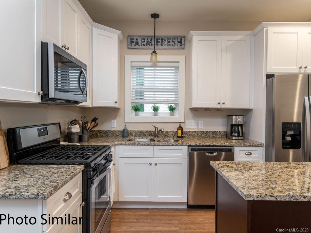 44 Westside Village Road, Unit 17 Fairview, NC 28730 - Photo 10 of 27 Gallery Image 10