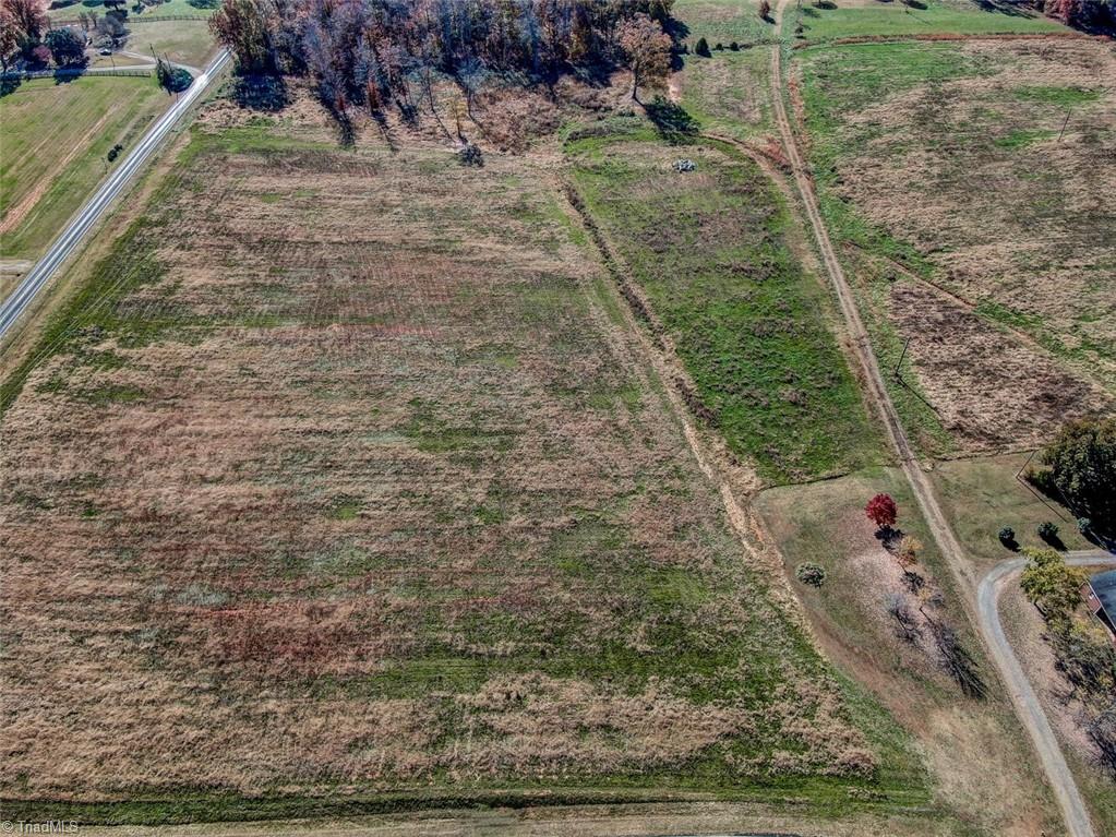 502 Troublesome Road Reidsville, NC 27320 - Photo 13 of 29