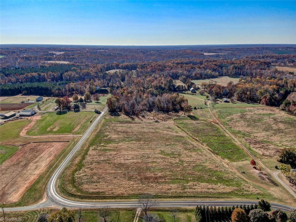 502 Troublesome Road Reidsville, NC 27320 - Photo 9 of 29