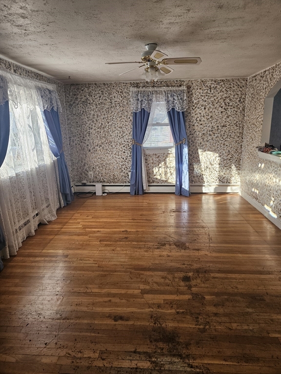 45 Pinewood Avenue Billerica, MA 01821 - Photo 12 of 22