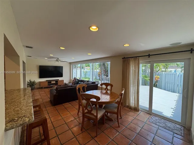 $1,100,000 | 1110 Redbird Avenue, Miami Springs, FL 33166