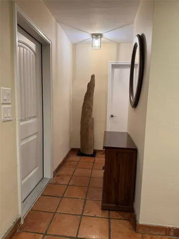 $1,100,000 | 1110 Redbird Avenue, Miami Springs, FL 33166