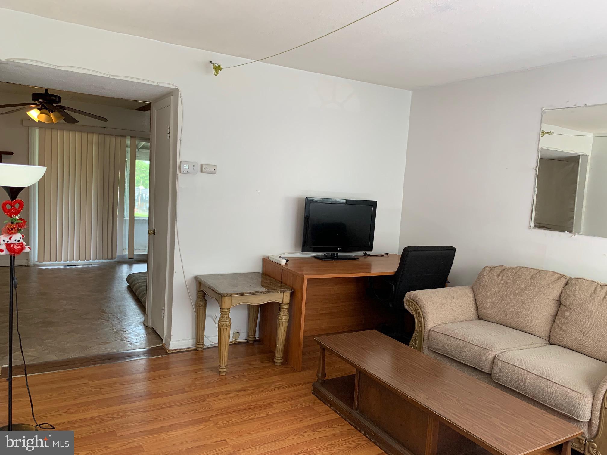 621 Markham Road Baltimore, MD 21229 - Photo 12 of 21