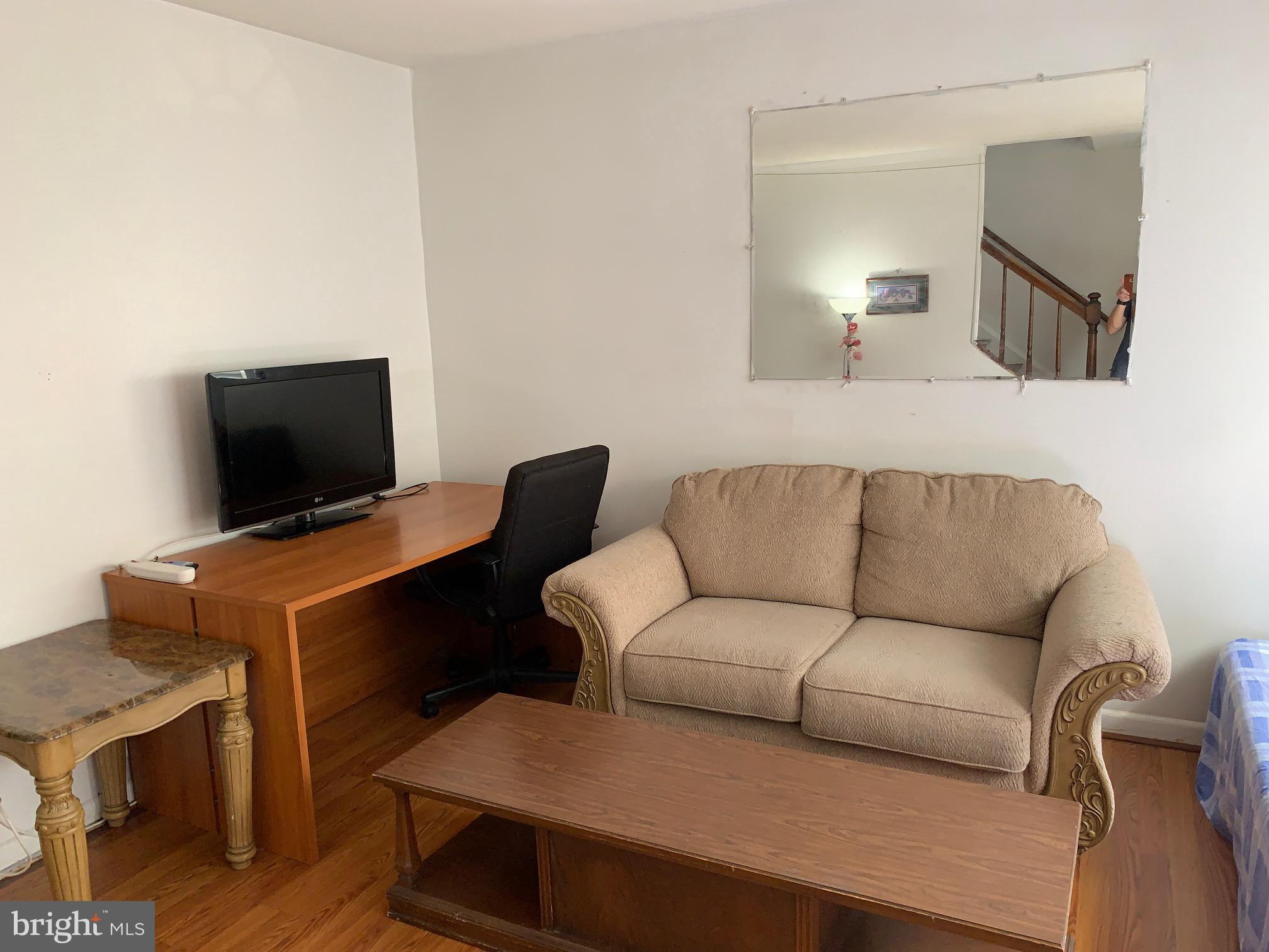 621 Markham Road Baltimore, MD 21229 - Photo 13 of 21