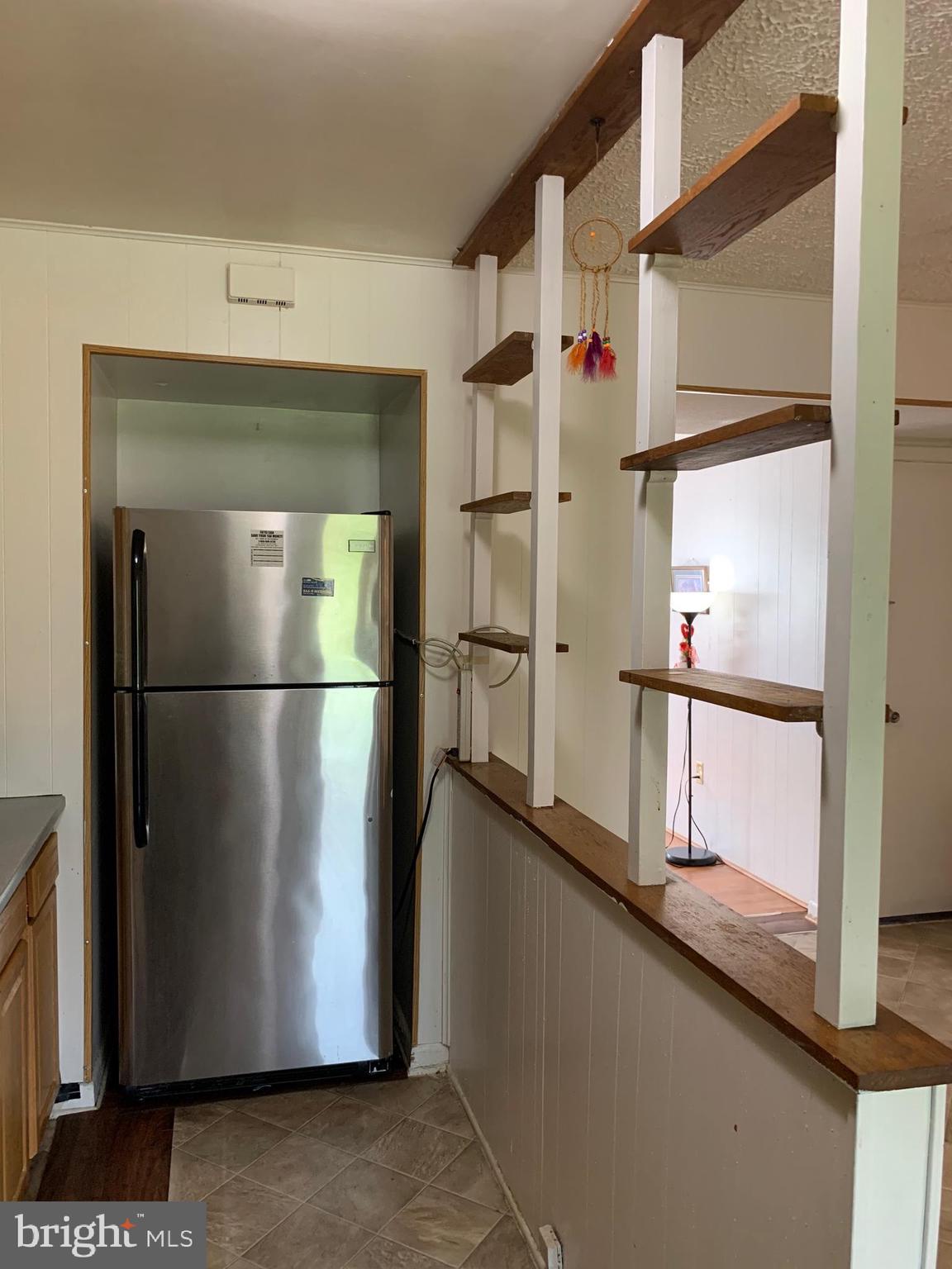 621 Markham Road Baltimore, MD 21229 - Photo 7 of 21