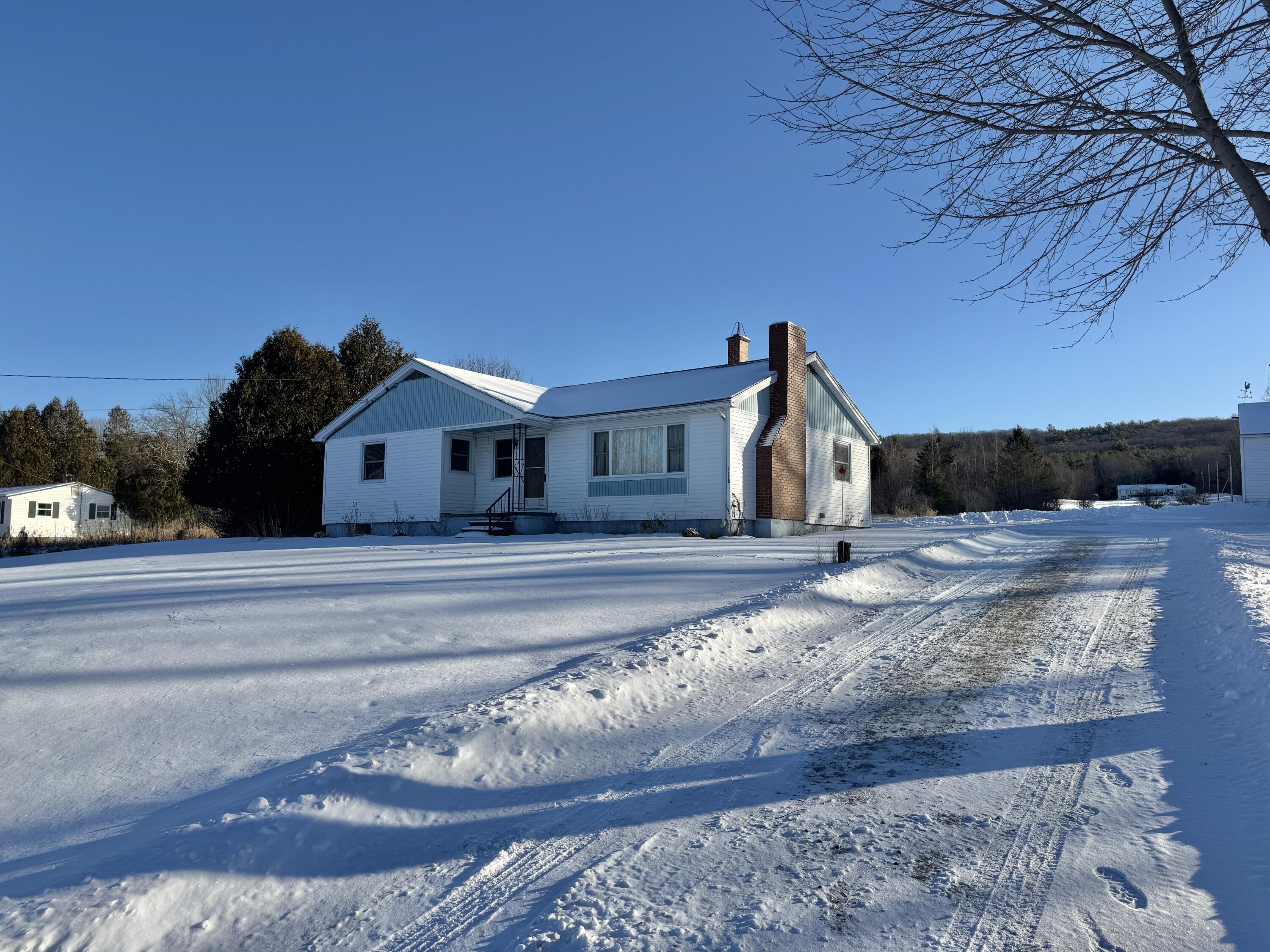 1115 River Road Bucksport, ME 04416 - Photo 33 of 34 20260102_141532558_iOS