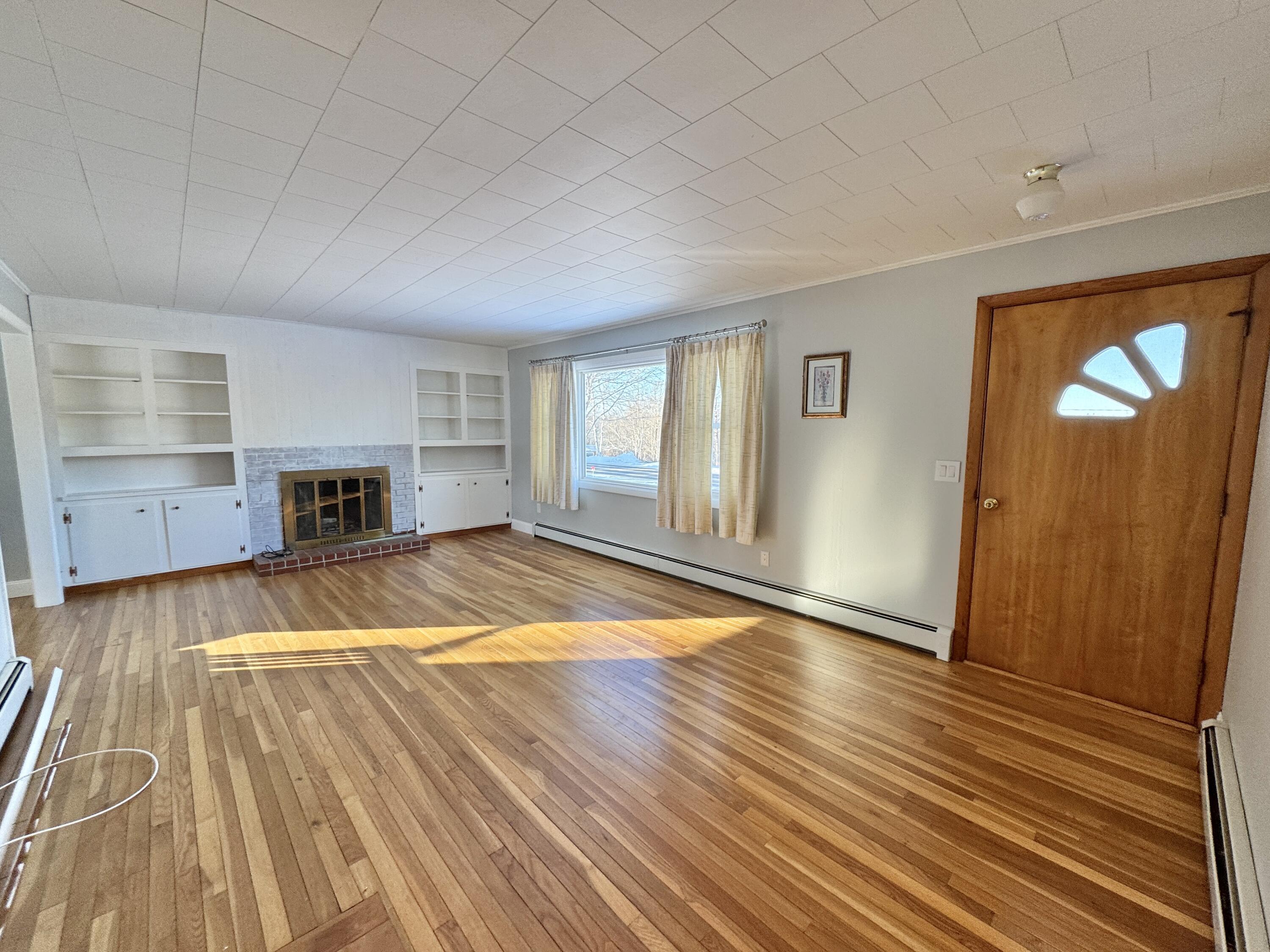 1115 River Road Bucksport, ME 04416 - Photo 8 of 34 20260102_142434415_iOS