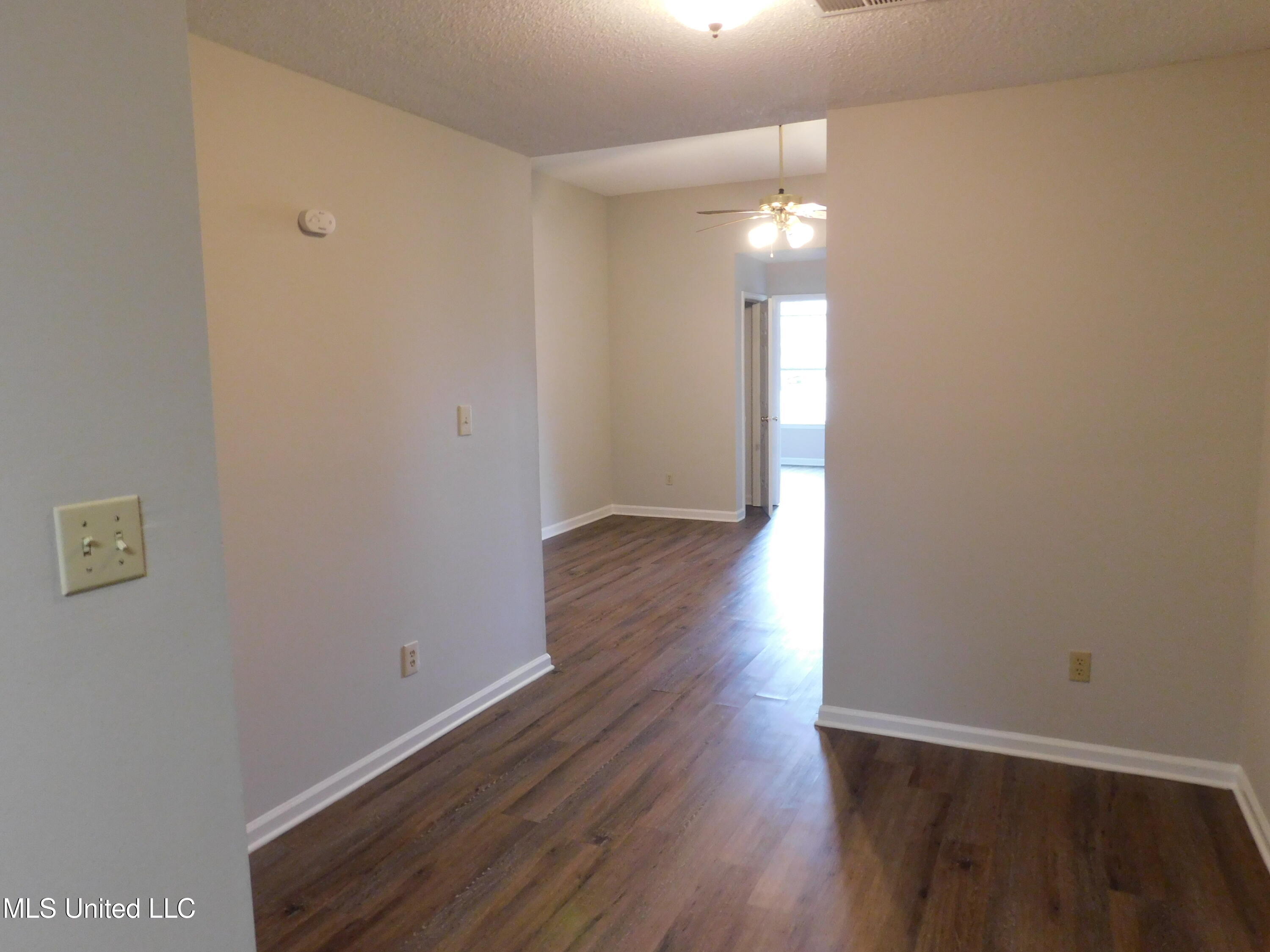 6301 Joy Circle Horn Lake, MS 38637 - Photo 13 of 21 DSCN9648