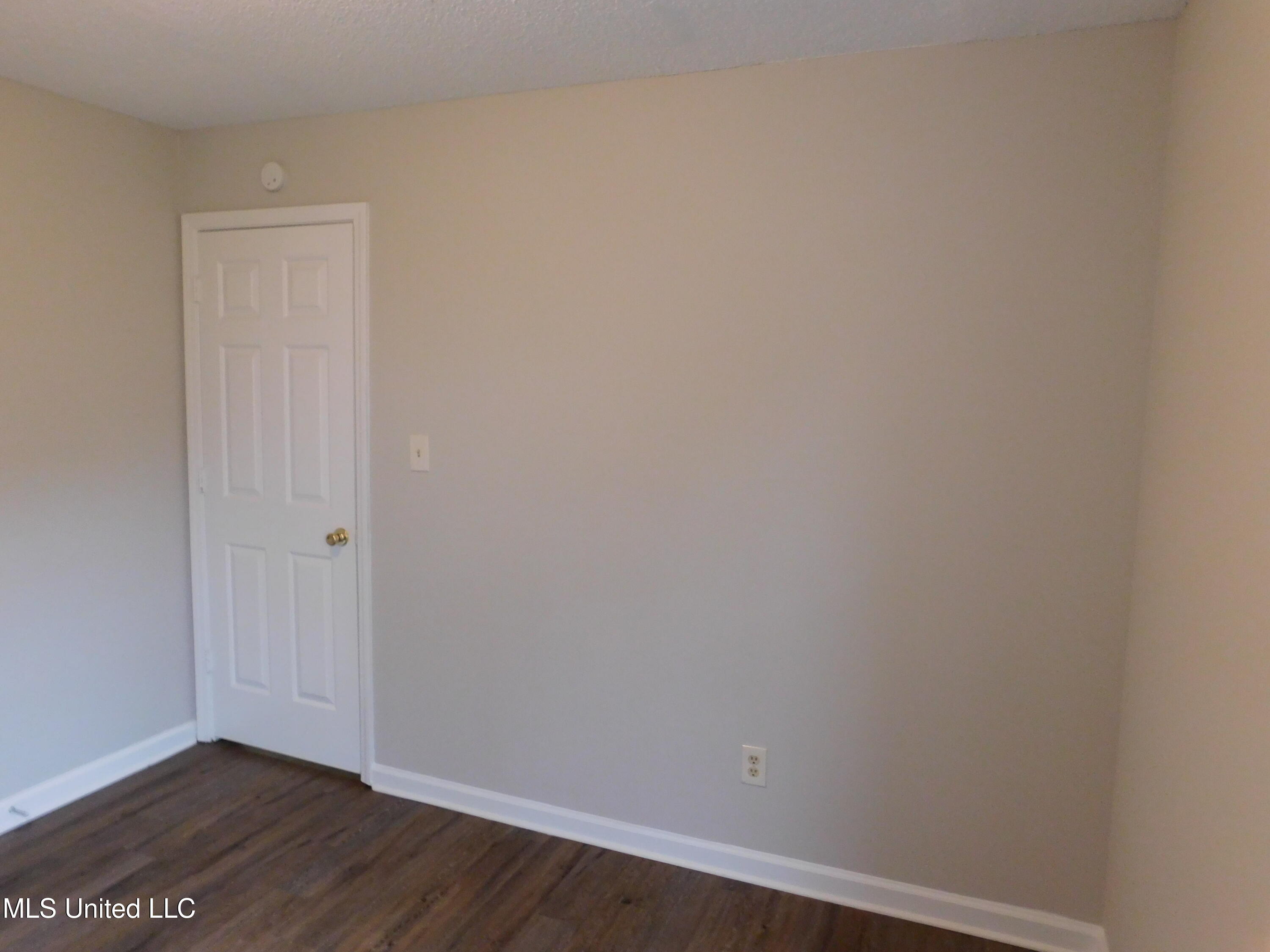 6301 Joy Circle Horn Lake, MS 38637 - Photo 10 of 21 DSCN9645