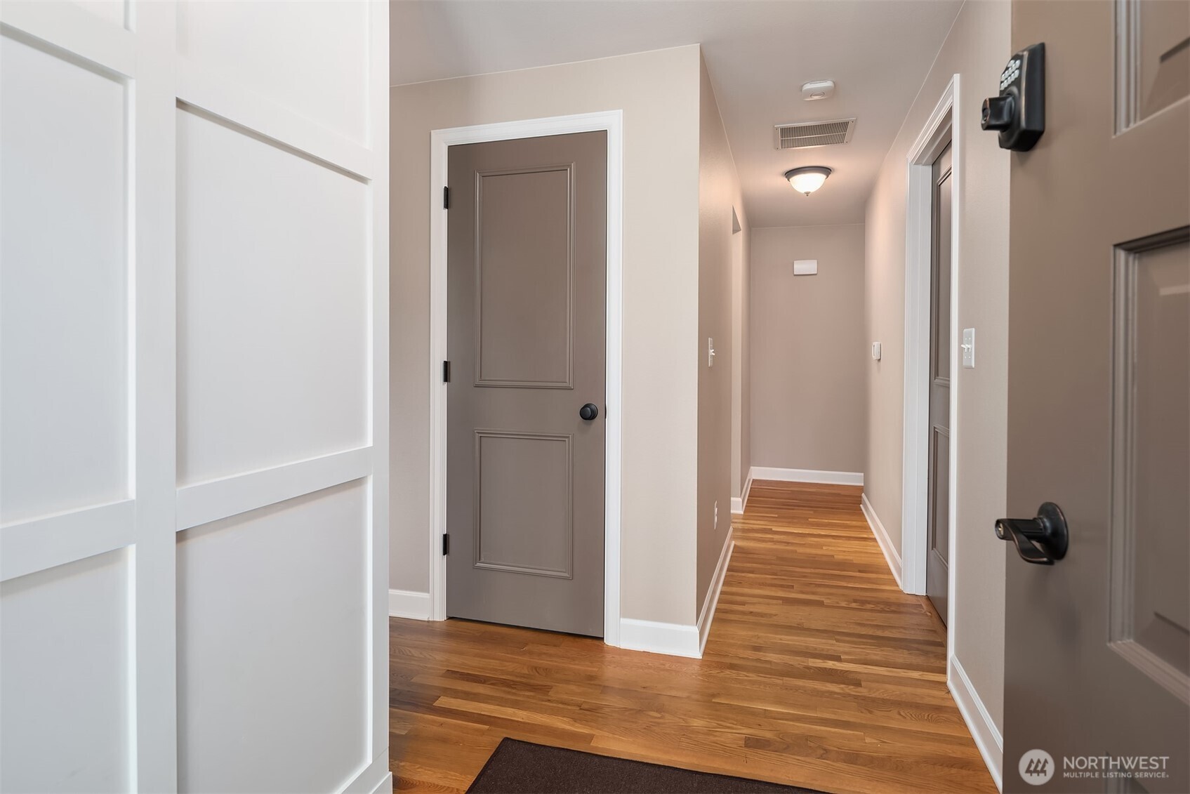 1825 Camas Avenue Northeast Renton, WA 98056 - Photo 3 of 33 Gallery Image 3