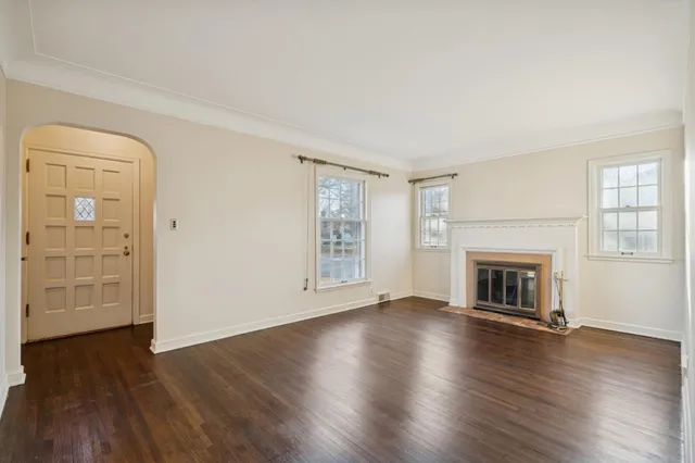 $430,000 | 4050 Wooddale Avenue South, St. Louis Park, MN 55416