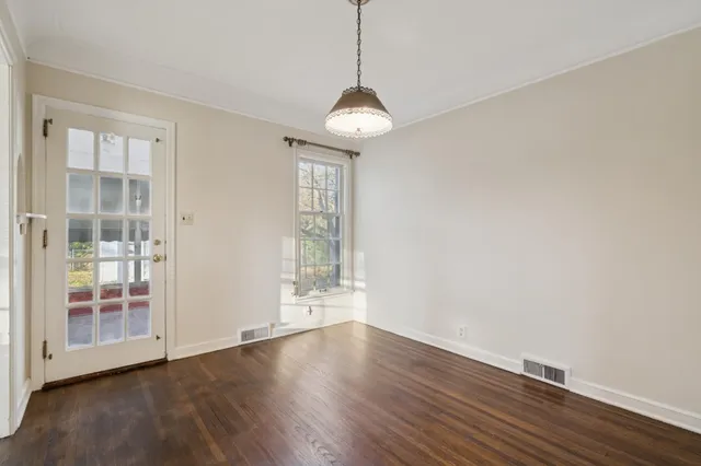 $430,000 | 4050 Wooddale Avenue South, St. Louis Park, MN 55416