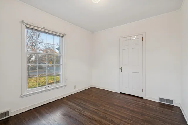 $430,000 | 4050 Wooddale Avenue South, St. Louis Park, MN 55416