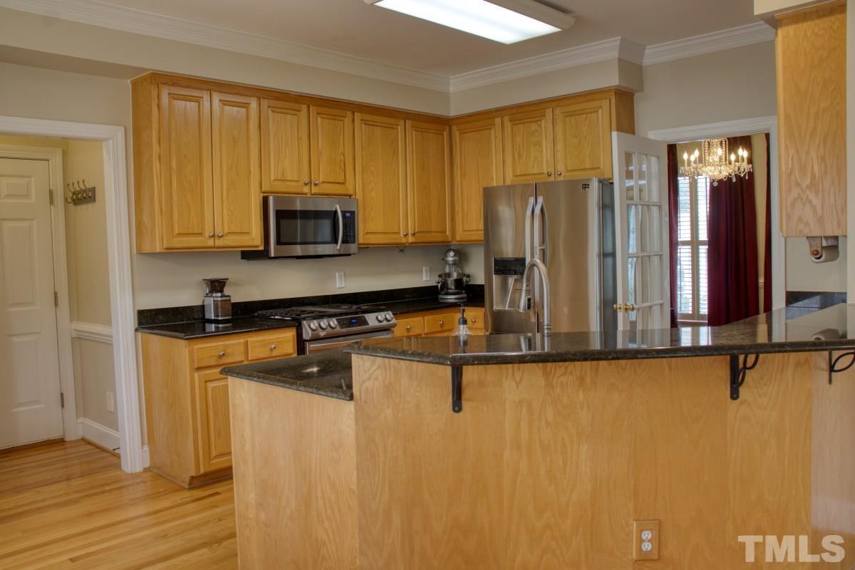 5809 Valley Mist Court Raleigh, NC 27613 - Photo 5 of 33