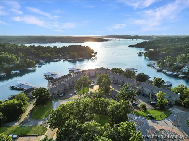 $240,000 | 713 Indian Pointe, Unit 713, Osage Beach, MO 65065