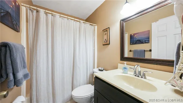 $240,000 | 713 Indian Pointe, Unit 713, Osage Beach, MO 65065