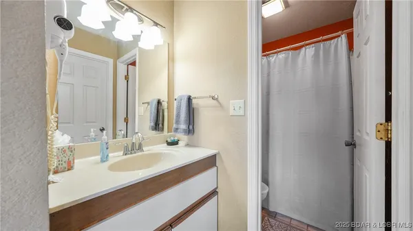 $240,000 | 713 Indian Pointe, Unit 713, Osage Beach, MO 65065