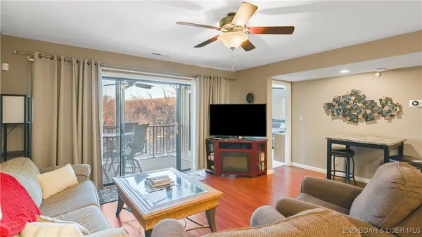 $240,000 | 713 Indian Pointe, Unit 713, Osage Beach, MO 65065