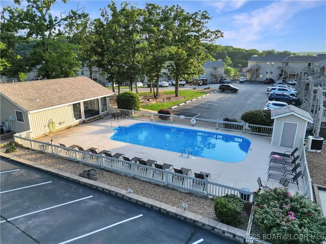 $240,000 | 713 Indian Pointe, Unit 713, Osage Beach, MO 65065