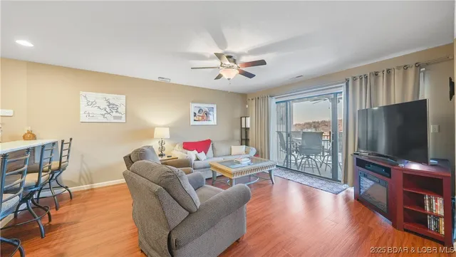 $240,000 | 713 Indian Pointe, Unit 713, Osage Beach, MO 65065
