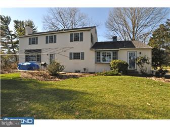 307 Powderhorn Road Fort Washington, PA 19034 - Photo 2 of 12 Gallery Image 2