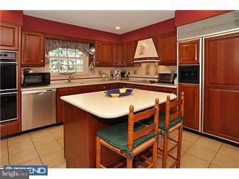 307 Powderhorn Road Fort Washington, PA 19034 - Photo 4 of 12 Gallery Image 4