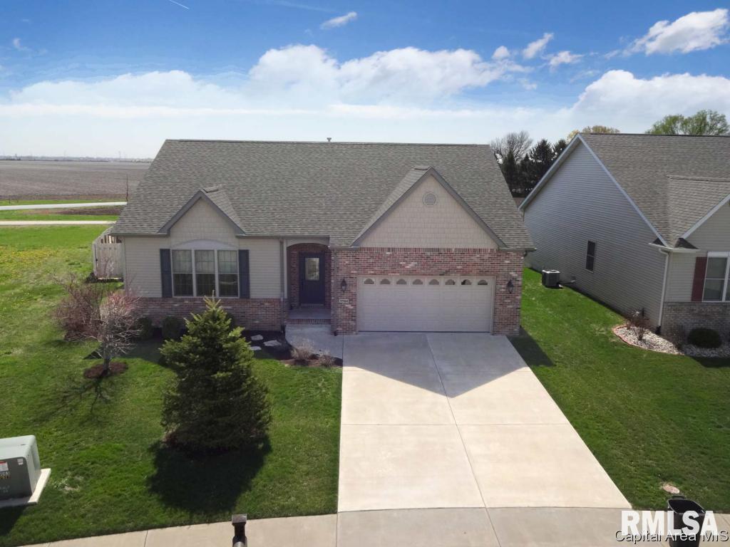 5504 Legacy Lane Springfield, IL 62711 - Photo 1 of 17 Gallery Image 1