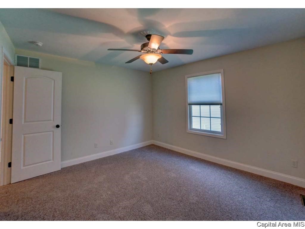 5504 Legacy Lane Springfield, IL 62711 - Photo 12 of 17 Gallery Image 12