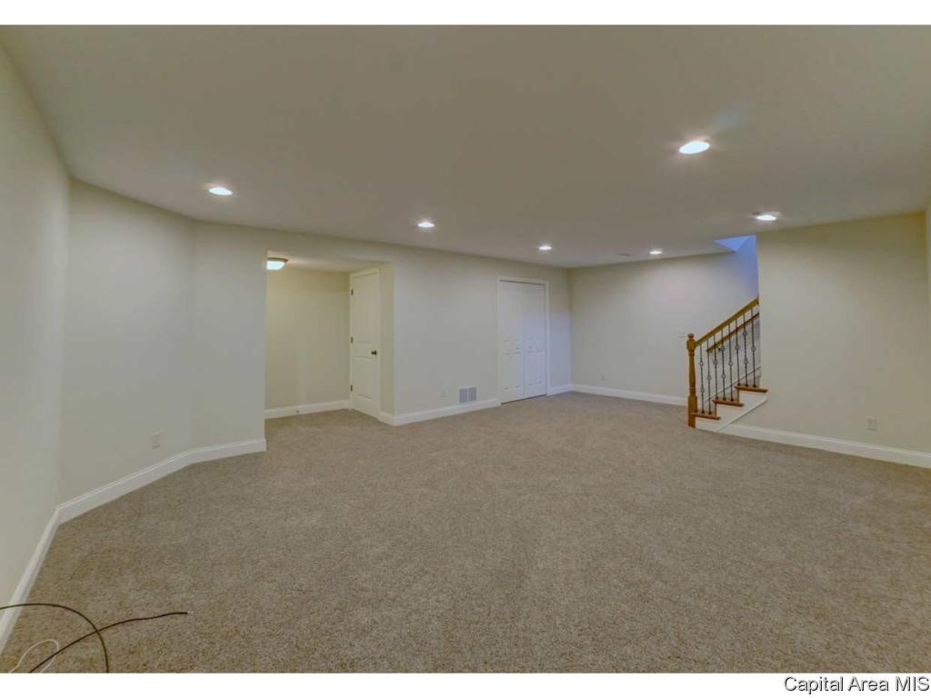 5504 Legacy Lane Springfield, IL 62711 - Photo 13 of 17 Gallery Image 13