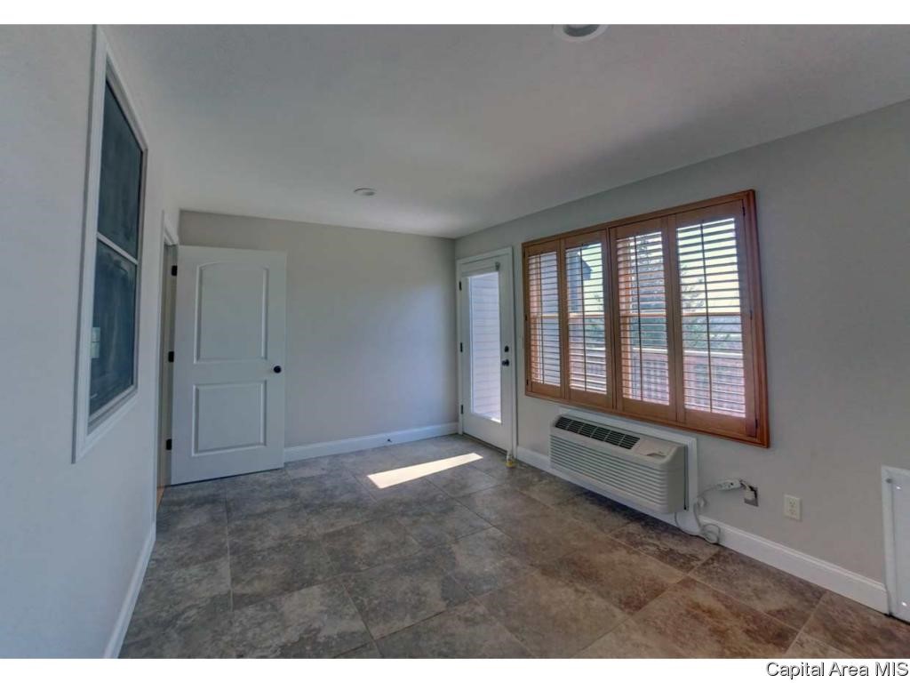 5504 Legacy Lane Springfield, IL 62711 - Photo 17 of 17 Gallery Image 17