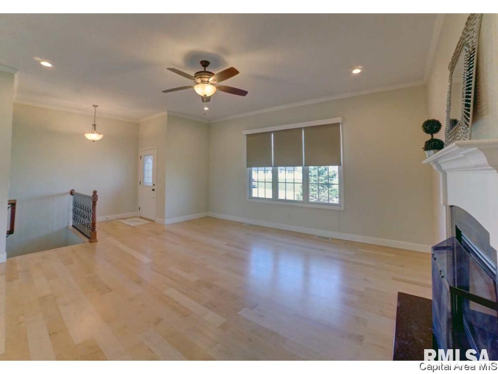 5504 Legacy Lane Springfield, IL 62711 - Photo 3 of 17 Gallery Image 3