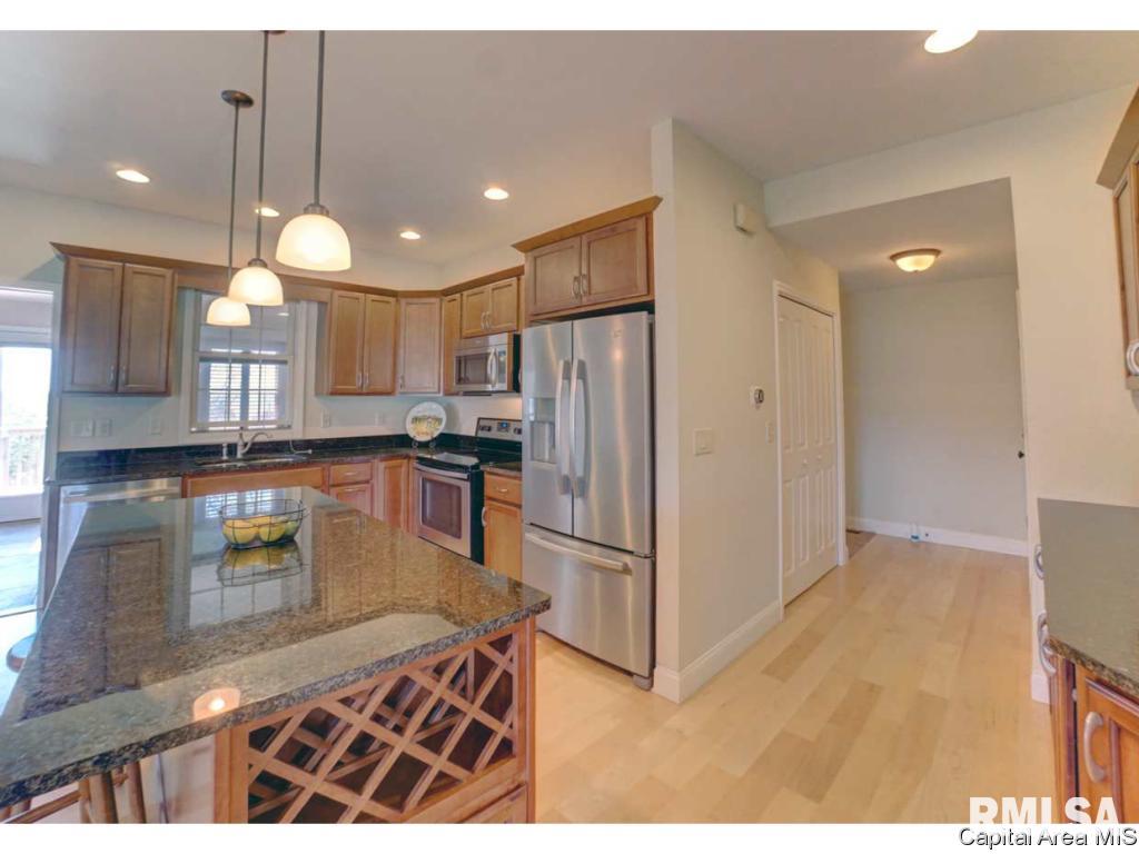 5504 Legacy Lane Springfield, IL 62711 - Photo 6 of 17 Gallery Image 6