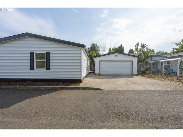 $367,000 | 1074 Rodan Avenue Southeast, Salem, OR 97306