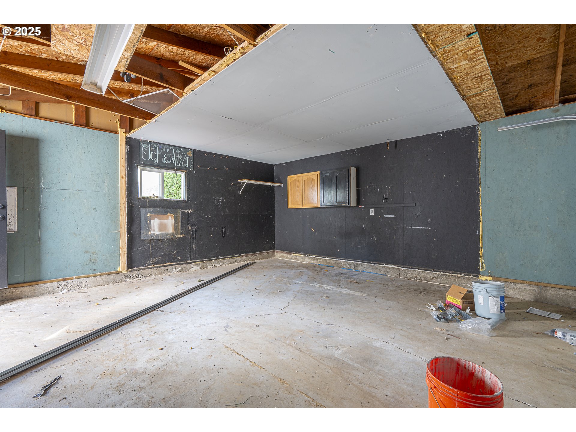 1074 Rodan Avenue Southeast Salem, OR 97306 - Photo 34 of 35