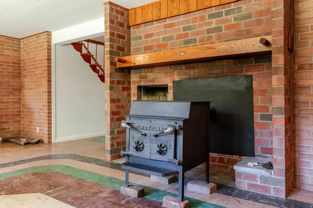 $475,000 | 527 Crestover Drive, Broadway, VA 22815