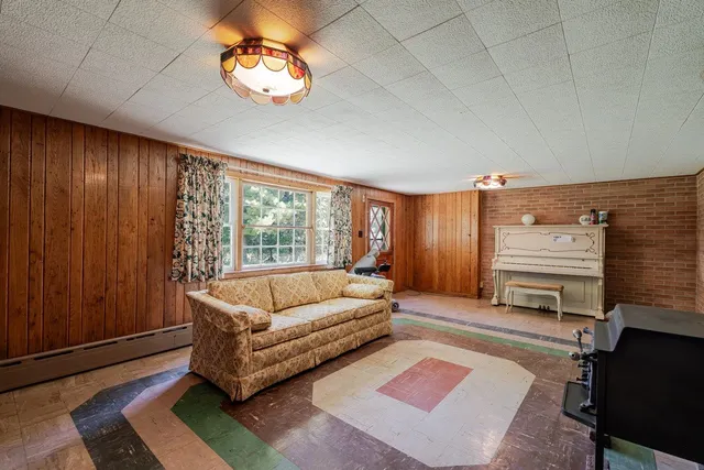 $475,000 | 527 Crestover Drive, Broadway, VA 22815