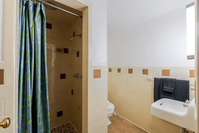 $475,000 | 527 Crestover Drive, Broadway, VA 22815