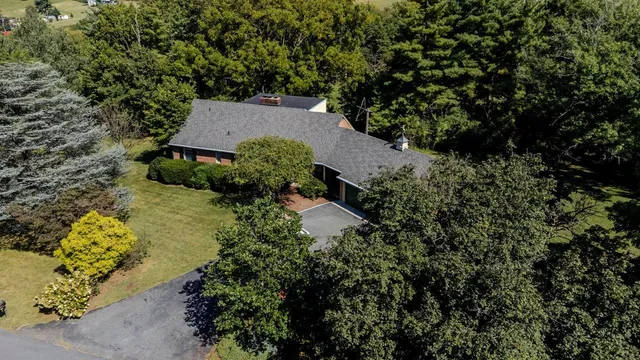 $475,000 | 527 Crestover Drive, Broadway, VA 22815