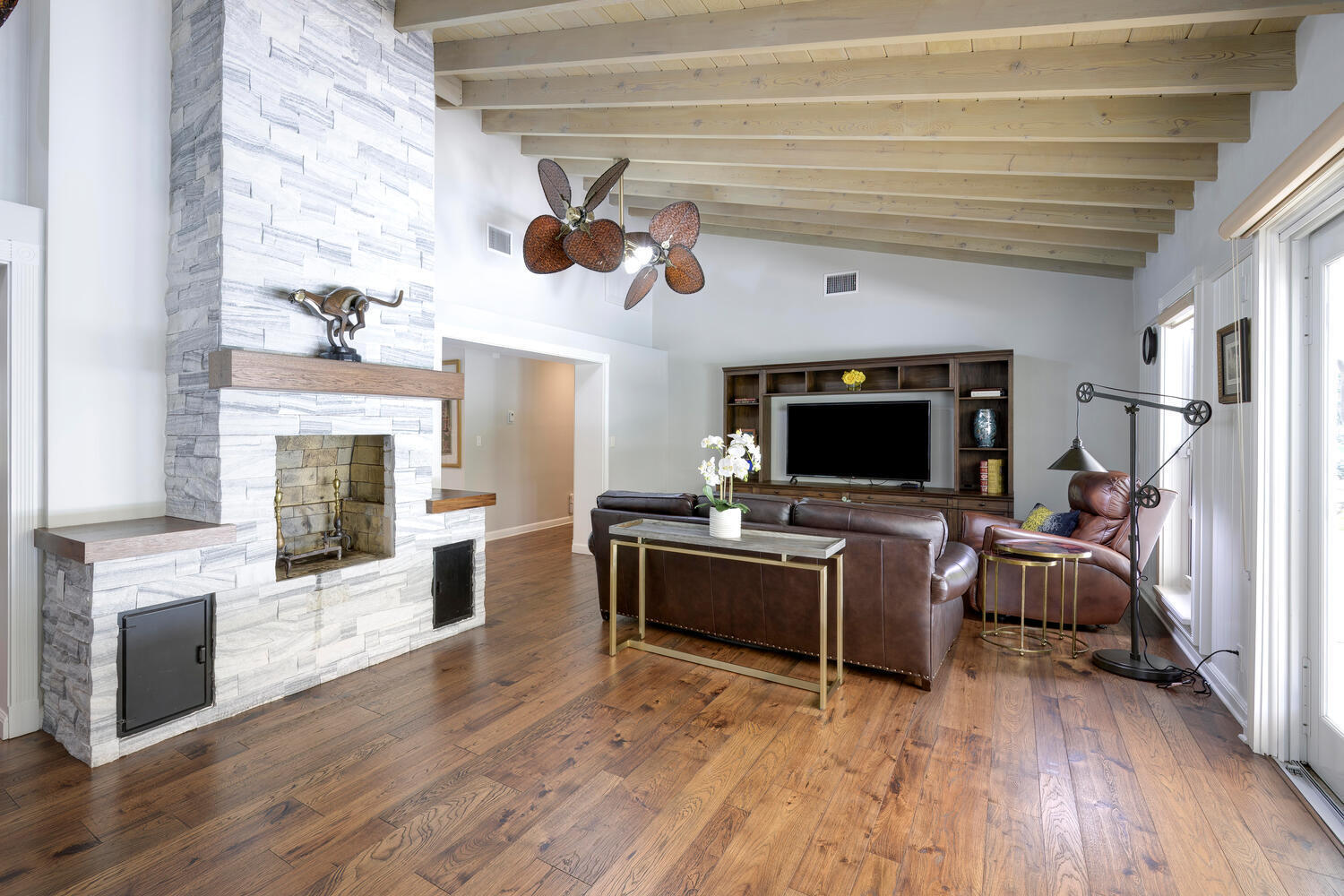 1125 Harbor Drive Delray Beach, FL 33483 - Photo 21 of 41 a living room with furniture fireplace and flat screen tv
